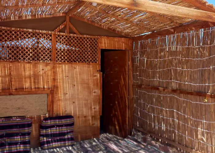 Üdülőközpont Al Jasmine Camp *