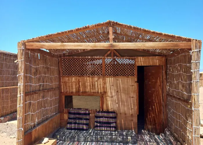 Üdülőközpont Al Jasmine Camp *